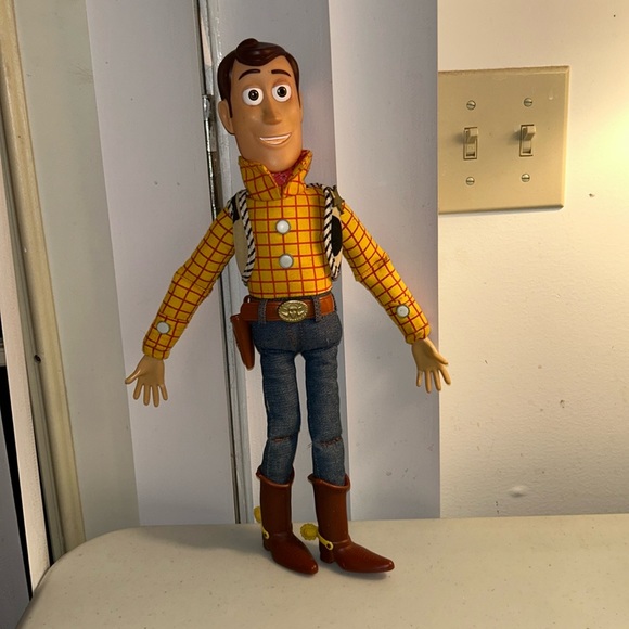 Woody From Toy Story Talking Pull String Plush - Works - Picture 1 of 7